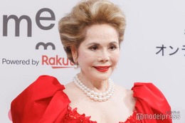 デヴィ夫人、別宅購入を報告「洋服入れるためだけに」 画像