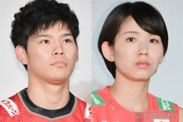 西田有志選手、妻・古賀紗理那＆愛犬との密着ショット公開「みんな可愛い」「尊い」の声 画像