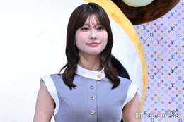生見愛瑠、ミニ丈ワンピでほっそり美脚 プライベートで挑戦したいことは？「大人になりたい」【LOUIS VUITTON×MURAKAMI】 画像