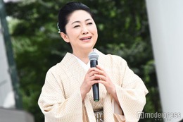 石川さゆり、娘＆母との親子三世代ショット＆豪華手料理公開「そっくり」「ご馳走うらやましい」と話題