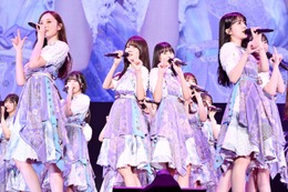 乃木坂46久保史緒里、“約8年前”上京時の心細さ回顧「すごく音楽に支えられた」最新曲「ネーブルオレンジ」で2日目締めくくり【DayDay. SUPER LIVE 2025】 画像