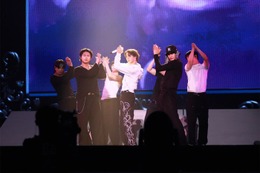 BTS・J-HOPE、初の単独ワールドツアー日本公演で圧巻パフォーマンス「すごく会いたかった」ARMYと再会で愛伝える【HOPE ON THE STAGE】