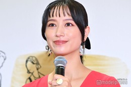 高橋ユウ、美人母を顔出し 密着2ショットに「似てる」「笑顔が素敵」の声 画像