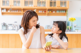 「学校に行きたくない」子を、休ませてはみたけれど……次にとるべきコミュニケーションとは？【不登校指導歴20年の公認心理師が解説】