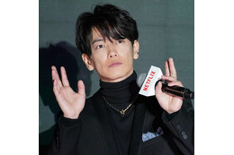 佐藤健『私の夫と結婚して』『グラスハート』2025年は世界独占配信作への出演でチャレンジングな年に