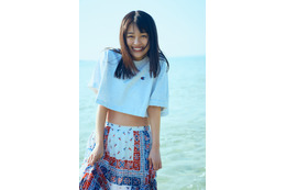 上坂樹里、10代最後に1st写真集決定 透明感溢れる先行カット解禁【コメント】