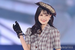 鶴嶋乃愛、クラシカルファッションで魅了放出【GirlsAward 2025SS】 画像
