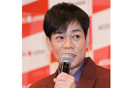 名倉潤、渡辺満里奈と寄り添った“結婚20周年”SHOTに反響「愛でいっぱい」「これからもお幸せに」