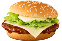 マクドナルド、日本のご当地食材を合わせた“ご当地てりやき”バーガー登場 手羽先味シャカポテもパワーアップ復活