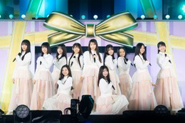 乃木坂46・6期生、初のバスラで感極まる “誕生日当日”鈴木佑捺はサプライズ祝福に涙【13thバスラ】