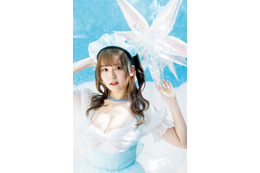 人気メイドカフェの絶対的エース・mewi、初水着で美ボディ披露