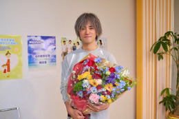 桐谷健太、主演ドラマ「いつか、ヒーロー」撮了で涙 宮世琉弥＆長濱ねるらも感慨【コメント】