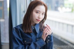 ばんばんざい・みゆ、美脚際立つ衣装姿披露「肌綺麗」「スタイル抜群」の声