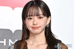 山本舞香、髪色大胆チェンジで雰囲気ガラリ「びっくり」「レベチの可愛さ」人気女優との2ショット公開