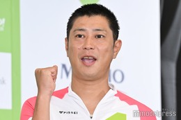 パンサー尾形の妻、100足以上収納の自宅シューズクローゼット披露「圧巻」「靴屋さんみたい」の声