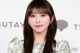 与田祐希、美背中＆デコルテのぞくガーリー衣装姿「憧れのスタイル」「透明感すごい」と反響