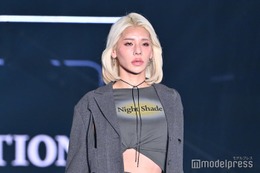 とうあ、ビキニ姿で美ボディ開放「夏が似合う」「眩しい」と反響 画像
