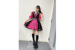 今夏で芸能界引退の道重さゆみ、ほっそり美脚のミニワンピSHOTをファン絶賛「よくお似合い」「めちゃくちゃかわいい」