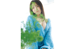 グラビア界のシンデレラガール・西野夢菜、Fカップのマシュマロボディを“ゆめかわ”な世界観で大胆見せ