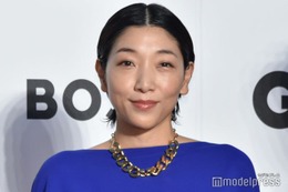 安藤サクラ、圧巻のヘルシー美脚に視線集中「憧れのスタイル」「引き締まってる」