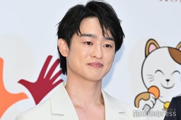 尾崎裕哉、父・尾崎豊さんとカラオケで“共演”「I LOVE YOU」歌唱に森三中が涙