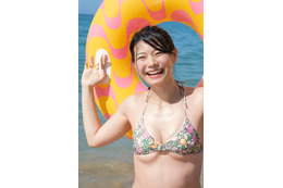 ときちゃん、笑顔が眩しい水着SHOTにドキッ！台湾で撮影した“超絶脱ぎっぷり”の2nd写真集発売決定