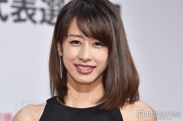 加藤綾子、ノースリーブで素肌際立つ「夏らしい衣装」「綺麗」の声 画像