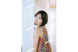 日向坂46富田鈴花1st写真集、書店特典ポスター5種＆ポストカード7種解禁 第2回YouTube生配信も決定【鈴花サーキット】