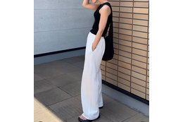 大人気【ユニクロ】ワイドスウェットパンツ。オシャレな人が購入しているカラーとは【40代の毎日コーデ】