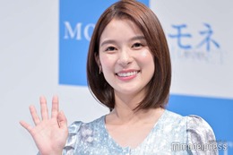 芳根京子、水着でナイトプール満喫 柚希礼音が3ショット公開「映え写真的なものが出来上がりました」