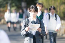【ちはやふる－めぐり－ 第1話】めぐる（當真あみ）、幽霊部員だったかるた部退部決意