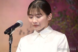 伊藤沙莉、涙で登壇「虎に翼」森田望智＆土居志央梨のスピーチに感極まる【第51回放送文化基金賞】 画像