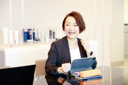 50歳、ある日突然「乳がんステージA」と診断され、息つく間もなく「全摘か温存か」選ばねばならなくなる。出した結論は