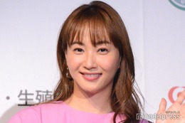 藤本美貴、長女＆次女と幼稚園のバザーへ 姉妹ショットに「大きくなってる」「楽しそう」と反響