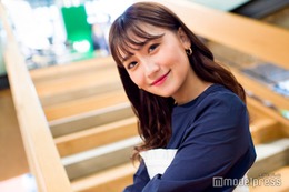 元AKB48小嶋真子、俳優夫とのウエディングフォト公開「お似合い」「微笑みかけてるの素敵」 画像