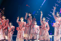 櫻坂46、“史上最少人数”BACKSメンバーの魅力が爆発！夏の暑さにも負けないパワフルなステージを展開