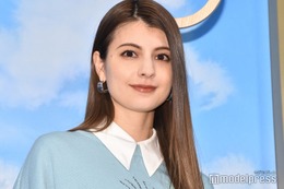 マギー、白のニットビキニで美くびれ披露「圧巻のスタイル」「引き締まってて美しい」と反響