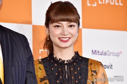 平愛梨「PAPAのことを世界で1番大好きな4男児」息子たちの円陣ショット公開「最高のサポーター陣」「微笑ましい」と反響