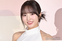 本田真凜、タンクトップでバイクに跨るショット公開「映画のワンシーンみたい」「ギャップすごい」と反響