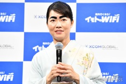 イモトアヤコ「息子と2人旅」満喫中の手繋ぎショット披露「成長の早さにびっくり」「立派な男の子」の声