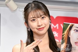 モー娘。牧野真莉愛、膝上ミニスカで美脚披露 イチロー氏の米殿堂入り号外のため朝7時から列並ぶ 画像