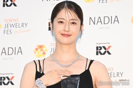 松本若菜「やんごとなき一族」高価ジュエリー着用の撮影回顧「毎日怖くて」【第36回 日本ジュエリーベストドレッサー賞】 画像