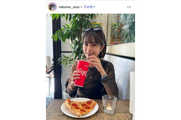 夏芽すず、美バスト際立つキャミ姿 誕生日満喫ショットに「可愛すぎる」の声