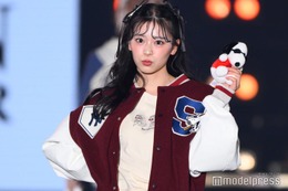 超ときめき宣伝部・坂井仁香、美スタイル際立つカジュアルコーデ スヌーピーとにっこり笑顔【関コレ2025A/W】 画像