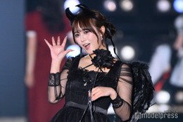 人気TikTokerあみち。デビル風透け衣装がセクシー 色白美ボディ輝く【関コレ2025A/W】 画像