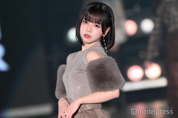 iLiFE!あいす、オフショルニットで美肩チラリ ブラウンコーデで秋の装い【関コレ2025A/W】 画像