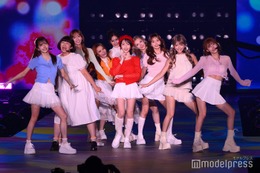 謎の美女グループ「CHANCE GALs」新メンバー初お披露目 きほもダンスステージ初挑戦で盛り上げる【関コレ2025A/W】 画像