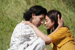 木村文乃＆ラウール「愛の、がっこう。」あす“異例のエピソード回”放送 相合い傘・海辺での別れ…場面写真3点解禁 画像