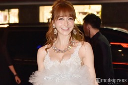 藤井リナ、子ども顔出しのお祭り満喫ショット公開「息子くんの浴衣姿イケメン」「美形兄妹」の声 画像