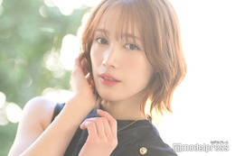 中村ゆりか、色白素肌際立つ衣装姿 妖艶な魅力溢れる写真に「引き込まれる」「こだわり感じる」の声 画像